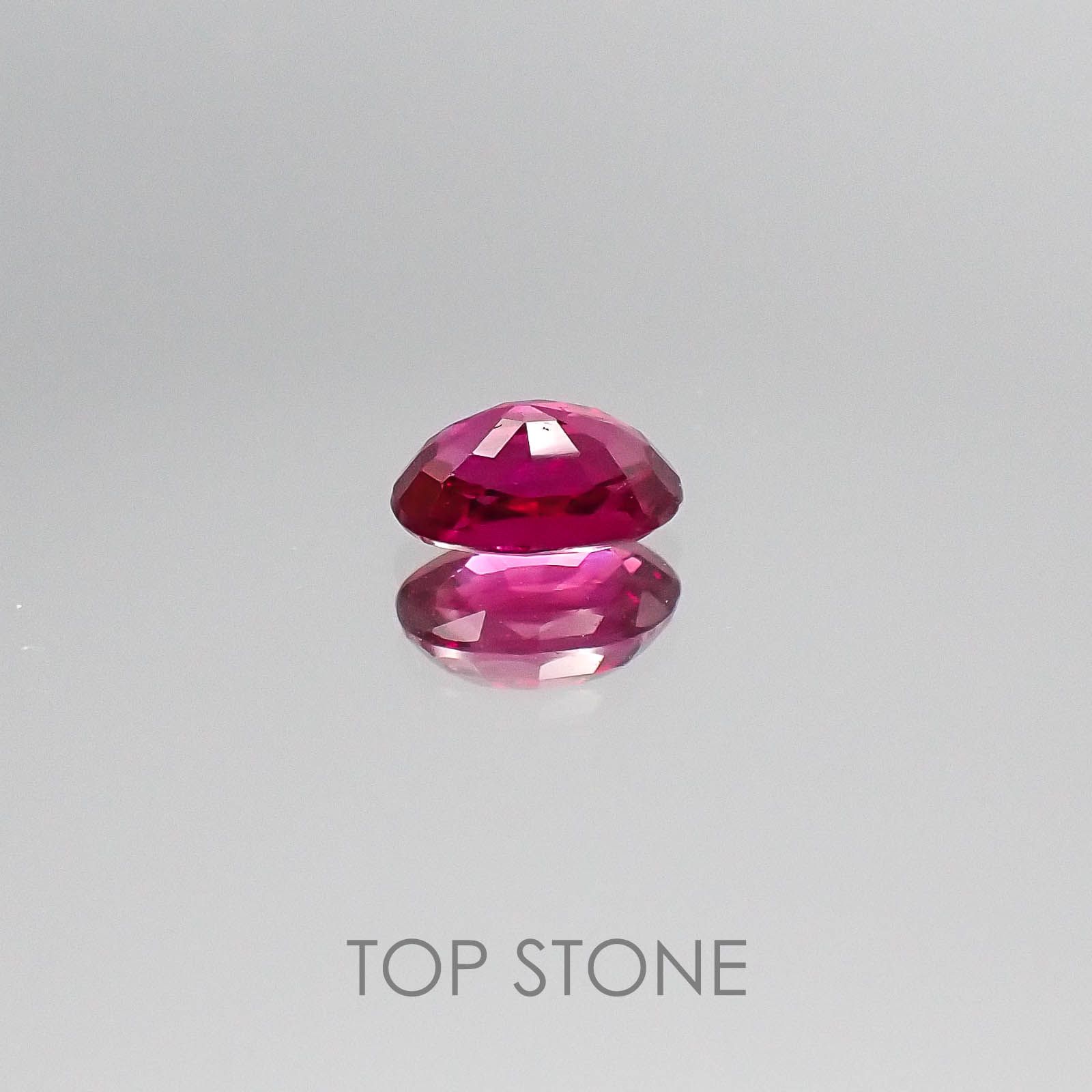 ルビー ビルマ産 ルース 0.64ct[20052359]6.1×3.6mm前後