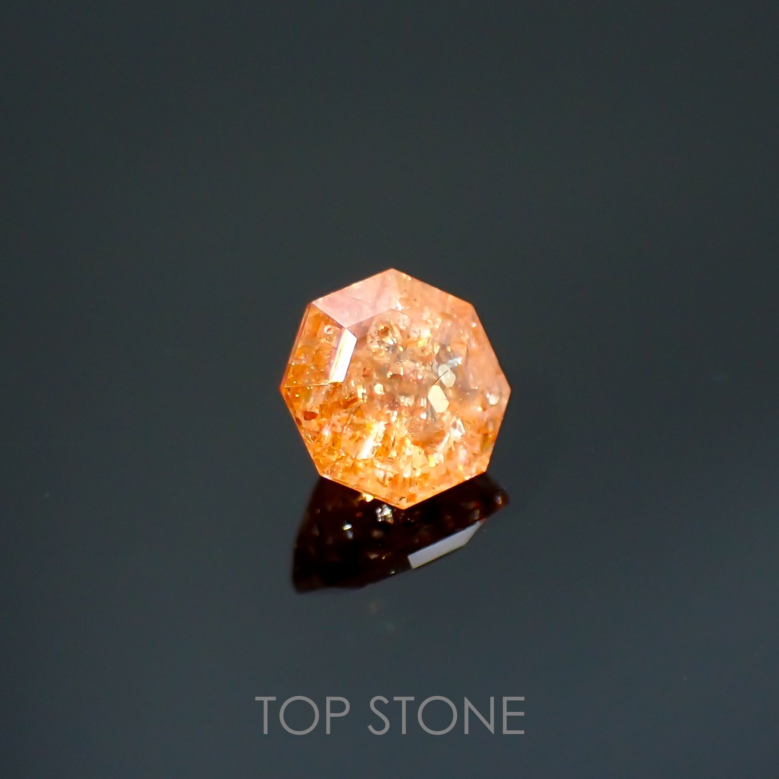◇オクタゴンカット◇イリュージョンサンストーン インド産 0.77ct[220115488]5.7x5.6mm前後