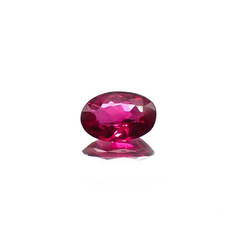 ルビー 非加熱(宝石名ルビー) マダガスカル産 識別済 0.33ct / 5.3x3.6mm前後 [210711716]
