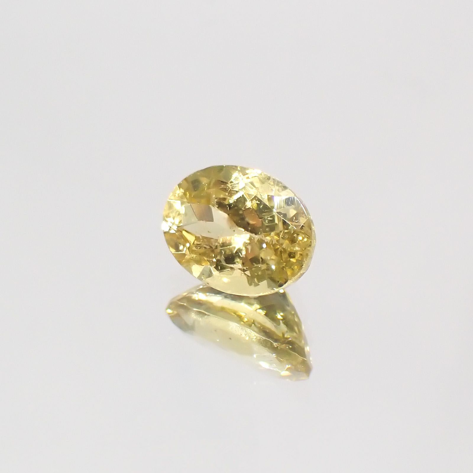 レモンイエローアパタイト(宝石名アパタイト) メキシコ産 1.39ct 識別済[210913229]8×6.1mm前後