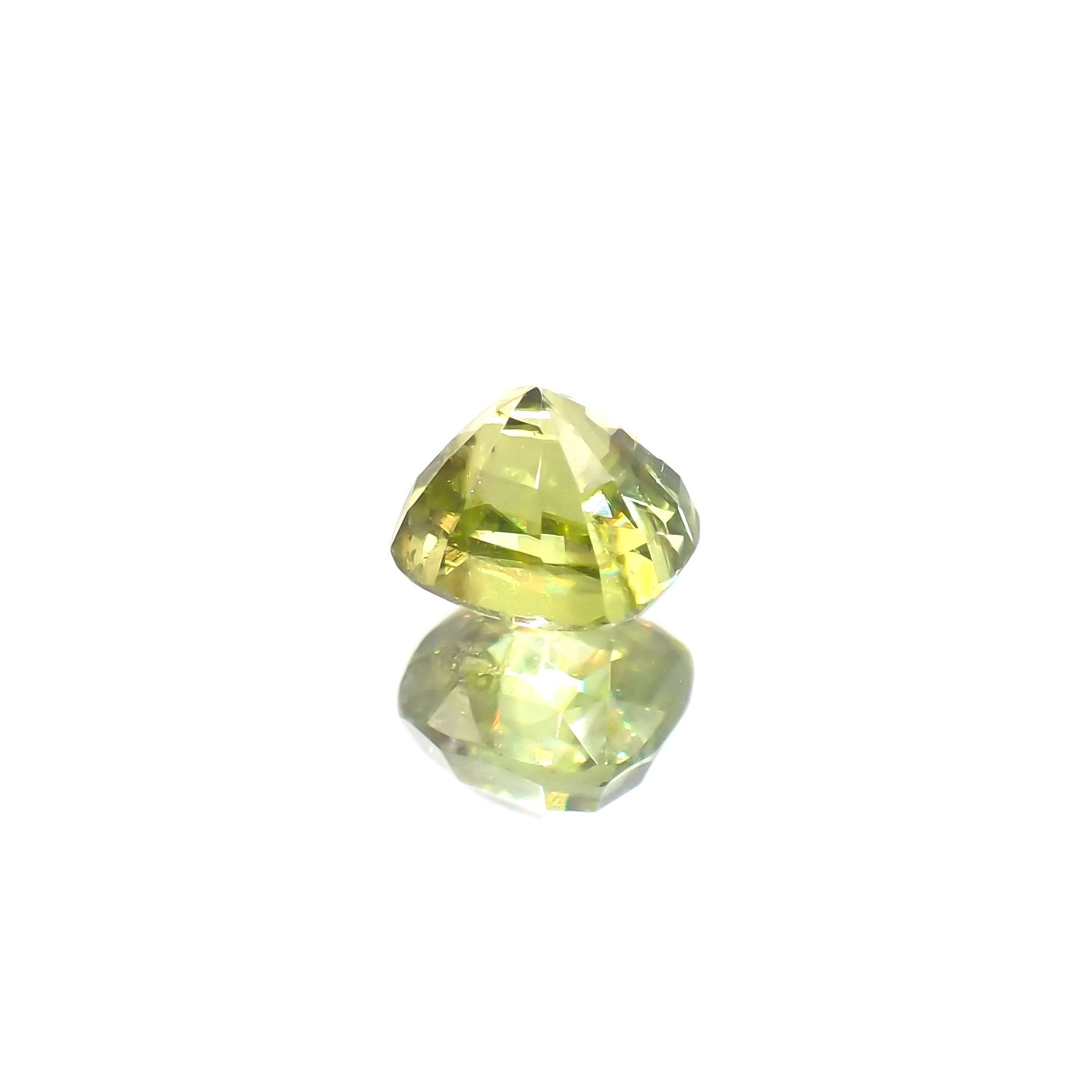 スフェーン(宝石名スフェーン) マダガスカル産 1.028ct ソ付(彩珠)[210712178]5.6×5.2mm前後