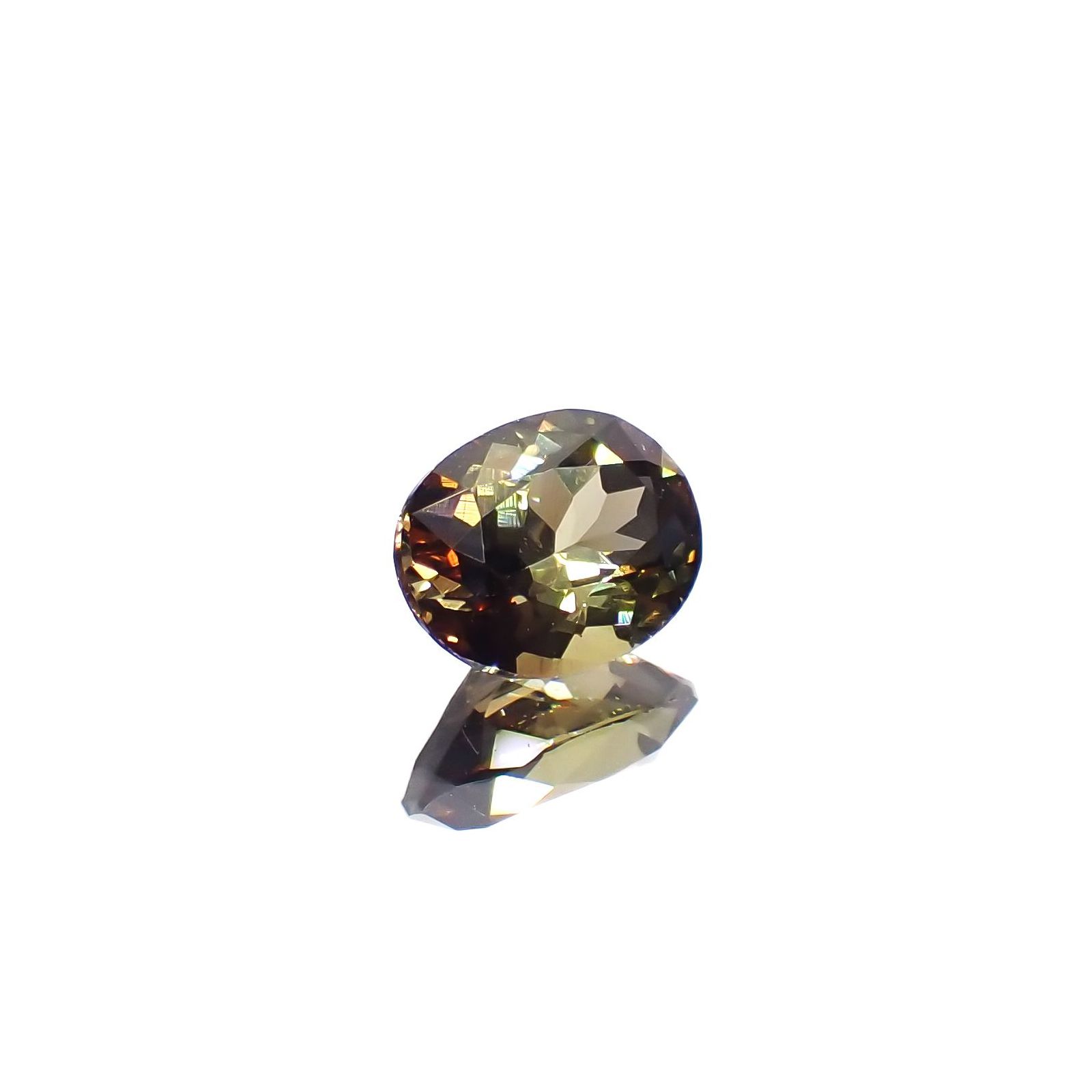 バイカラーアンダリュサイト スリランカ/マダガスカル産 0.56ct[230421597]6x4.6mm前後