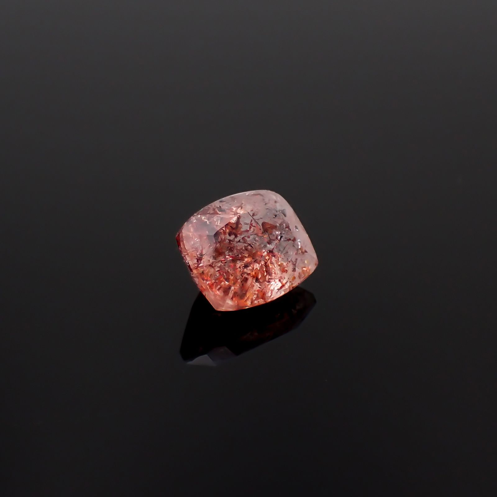 ファイヤークォーツ ナイジェリア産 3.46ct[240326727]10.5x8.5mm前後