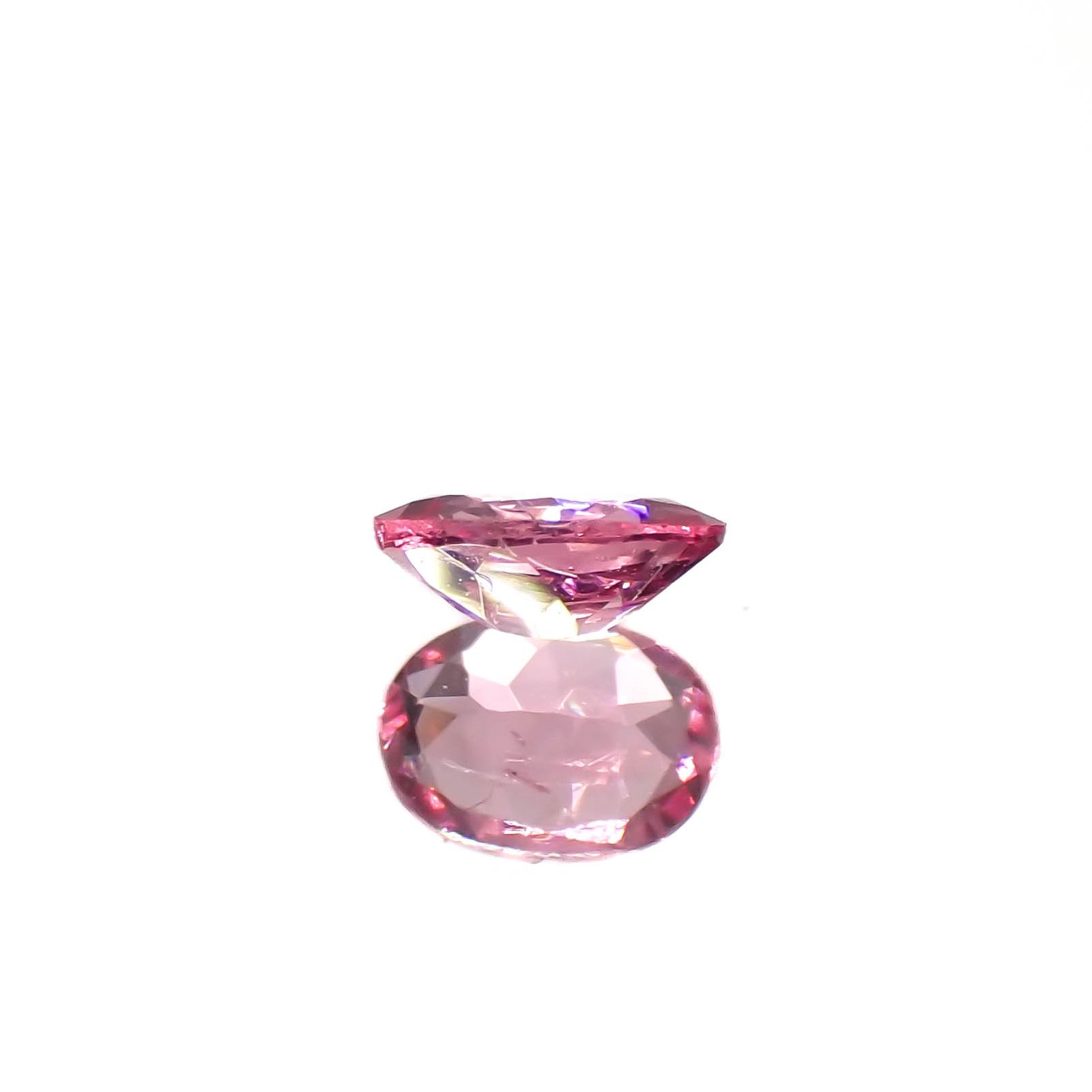 ホットピンクスピネル タンザニア・マヘンゲ産 0.15ct[240327003]3.9x2.9mm前後