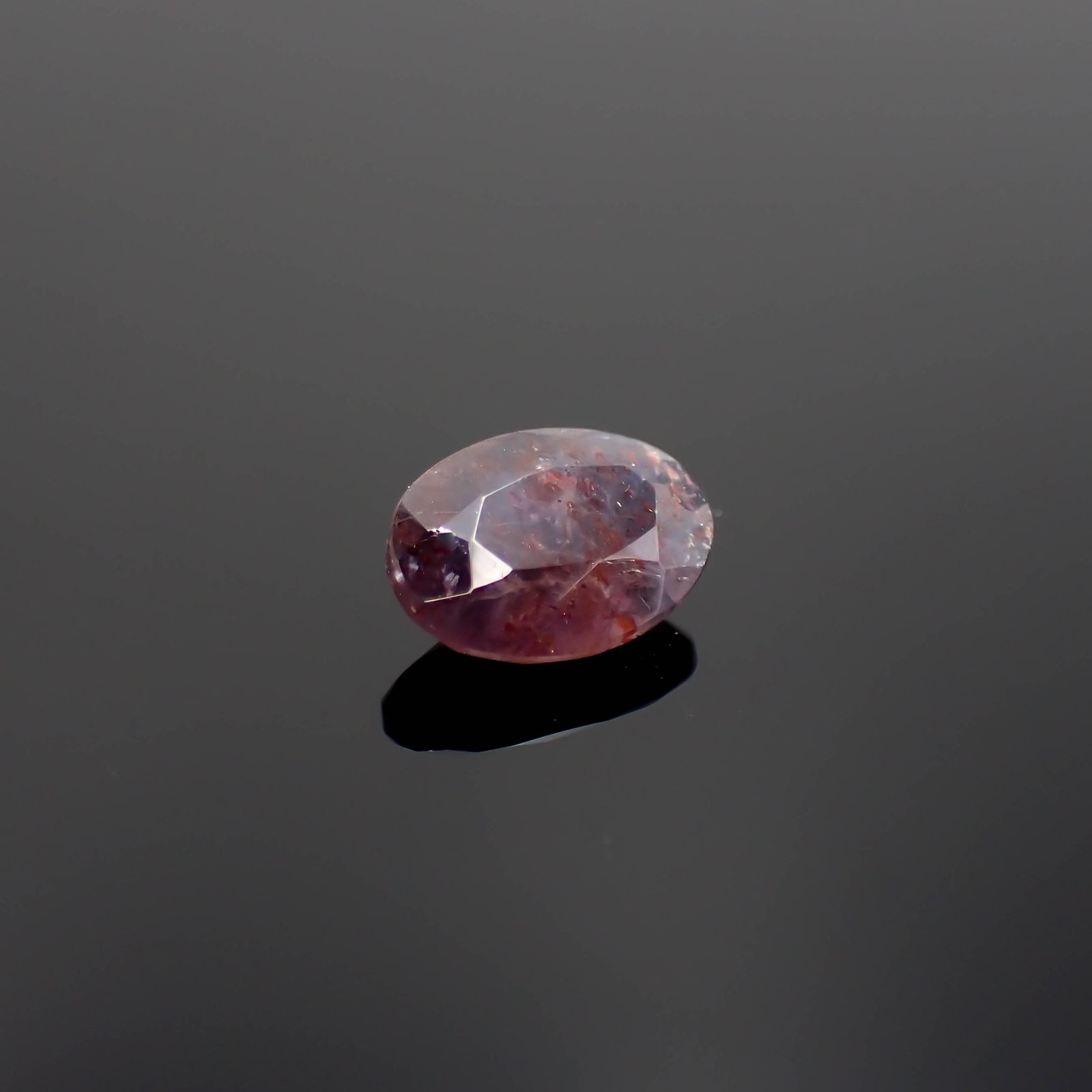 ブラッドショットアイオライト インド産 1.62ct[230522101]10x7.2mm前後
