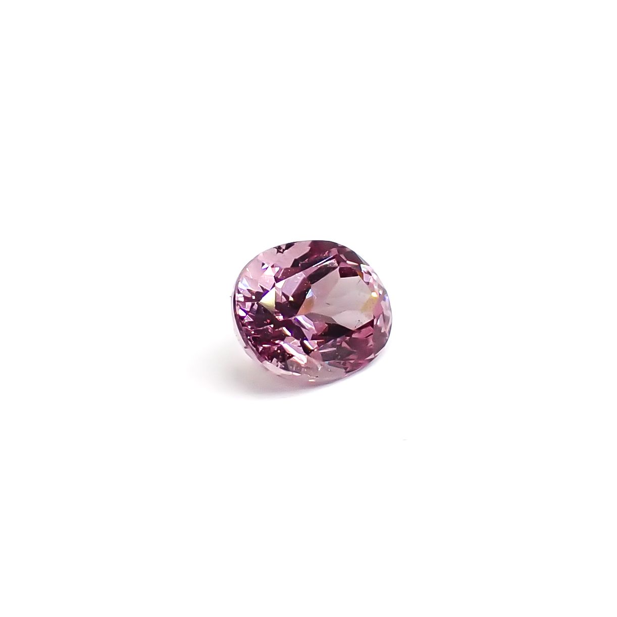 ドラゴンガーネット タンザニア産 1.07ct / 6.8x5.1mm前後 [260532237]