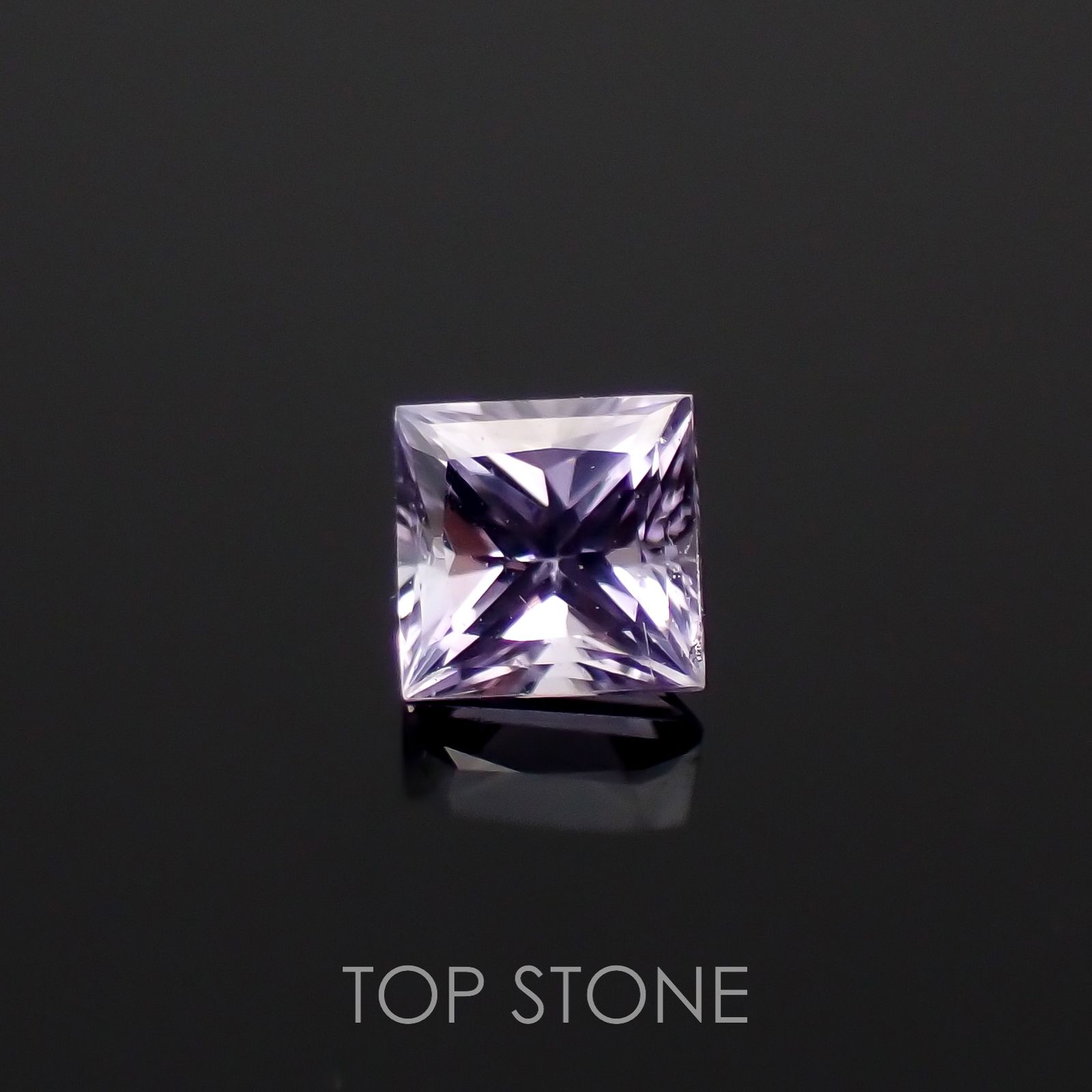 ◇プリンセスカット◇アイスラベンダーサファイア(宝石名サファイア)東アフリカ産 0.15ct 識別済[230120237]2.8x2.7mm前後