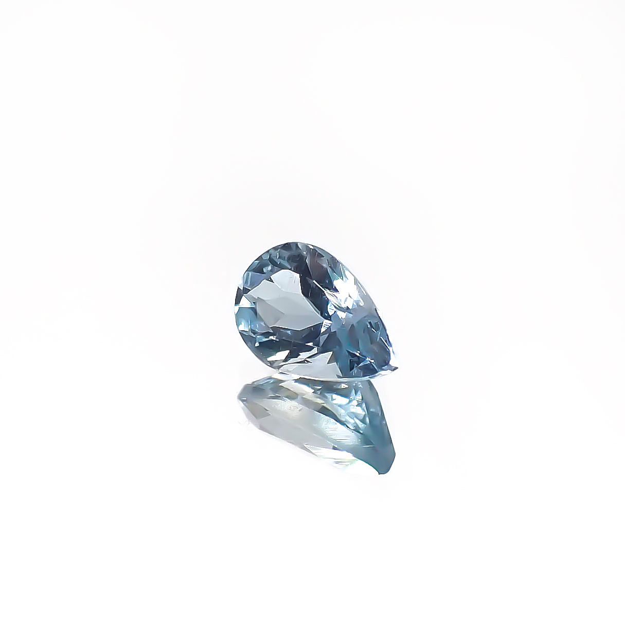 アクアマリン サンタマリアカラー ナイジェリア/マダガスカル産 0.42ct[240225973]6.1x3.9mm前後