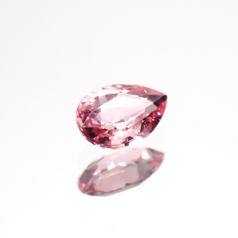パパラチャサファイア(宝石名サファイア/別名パパラチャ・サファイア)スリランカ産 0.422ct DGL鑑付[230421625]5.89x4.08mm前後
