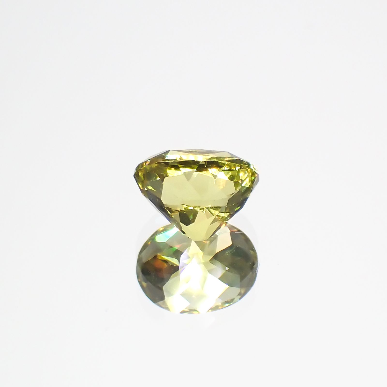 マリガーネット(宝石名グロッシュラー アンドラダイト・ガーネット)マリ共和国産 0.69ct 識別済[231124327]5.7x4.3mm前後