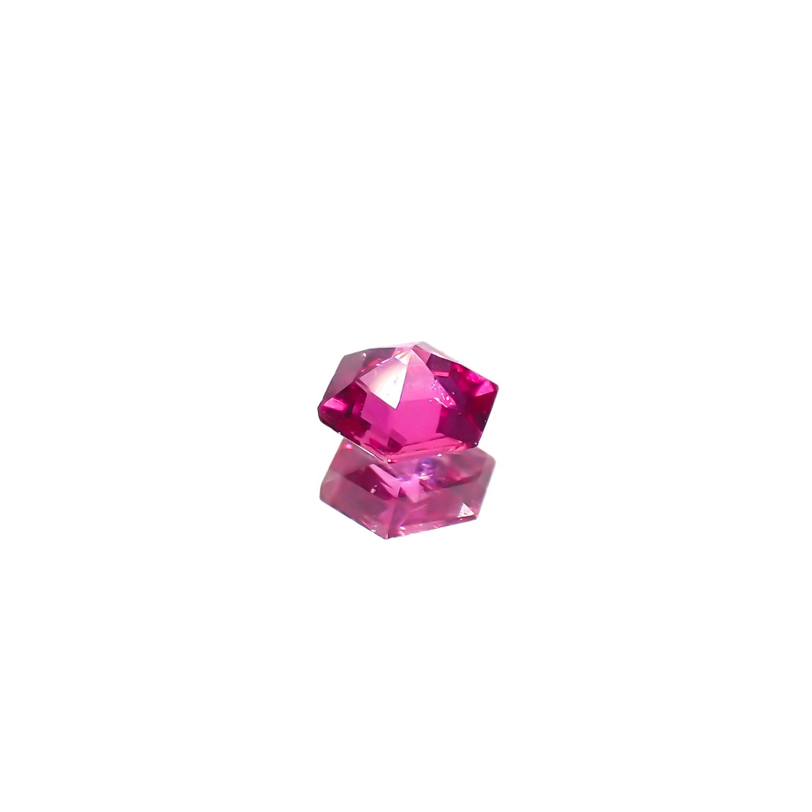 ◇ヘキサゴンカット◇ルビー 非加熱 モザンビーク産 0.19ct[240427109]3.5x3.5mm前後