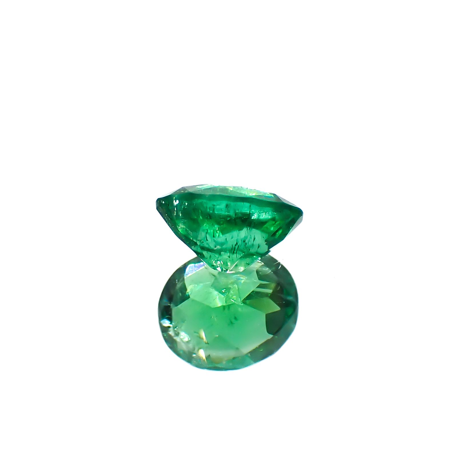 パライバトルマリン(宝石名トルマリン/別名パライバ・トルマリン)ブラジル・キントス鉱山産 0.578ct ソ付(宝貴協)[240928715]5.87x4.98mm前後