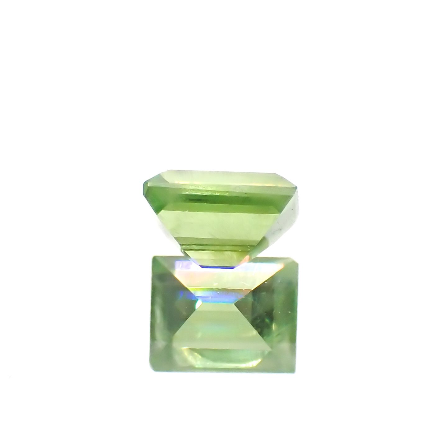 デマントイドガーネット ロシア産 0.30ct[231023657]4x3.1mm前後