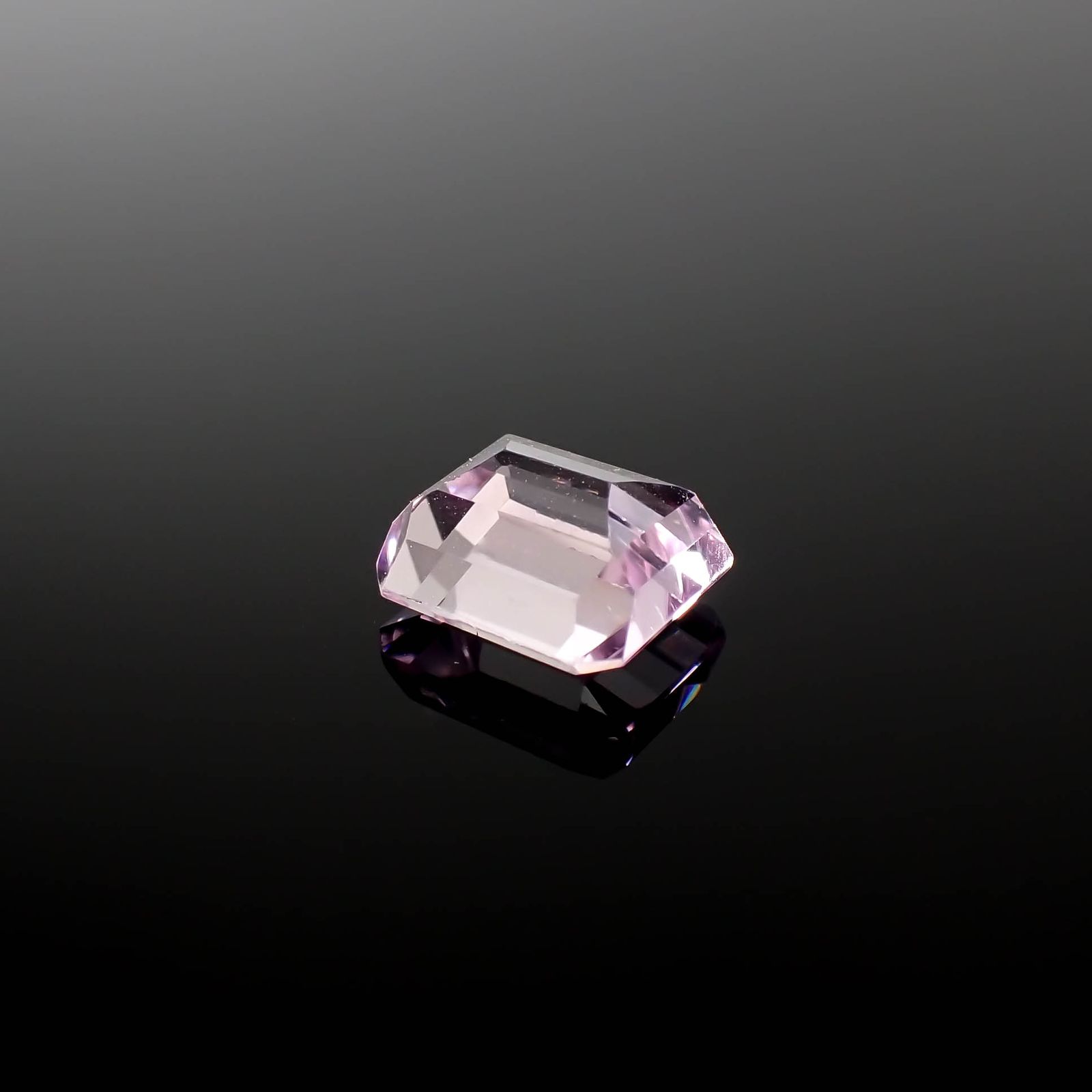 クンツァイト アフガニスタン産 3.37ct[231225140]8.6x8mm前後