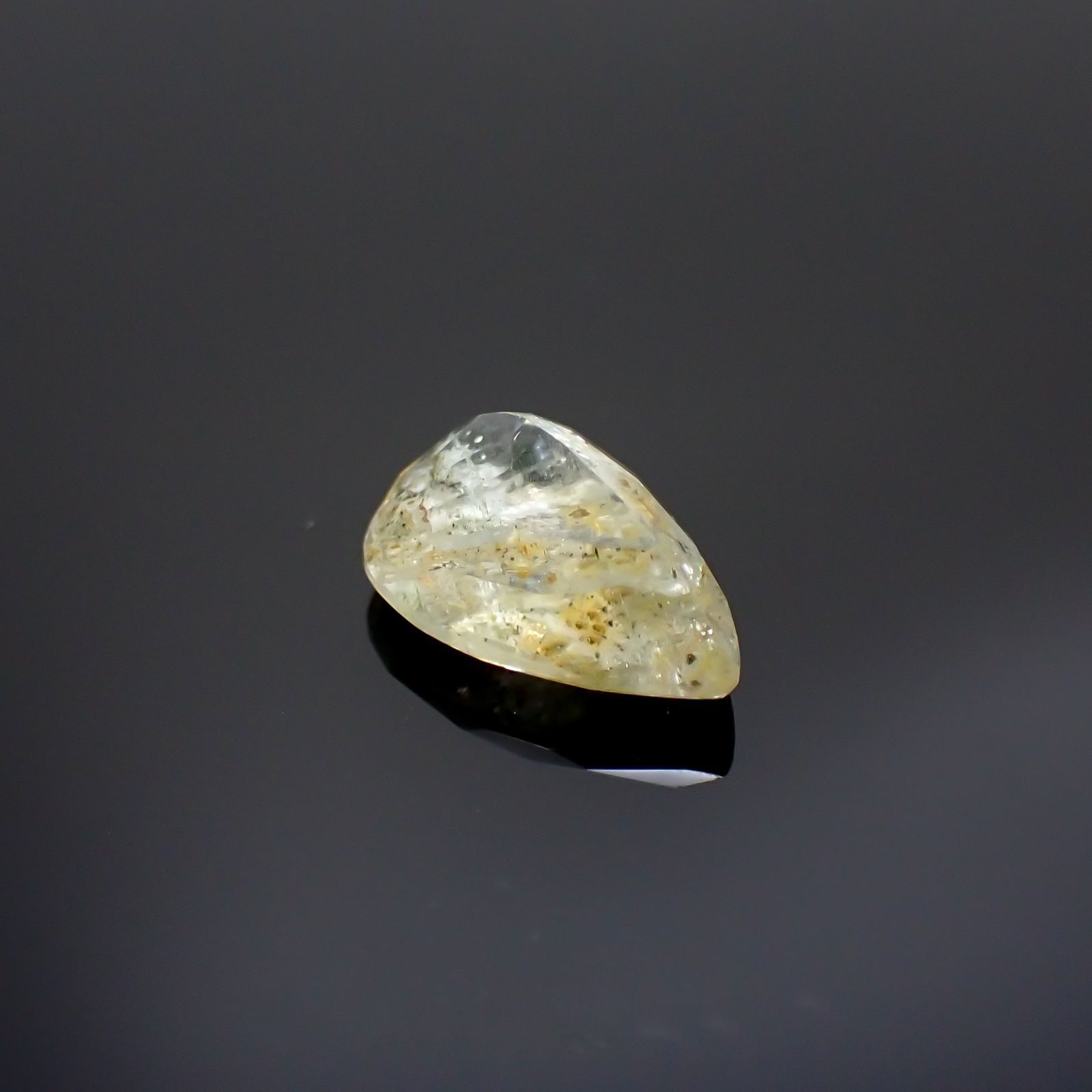 オーロラアクアマリン ブラジル産 2.02ct[220114398]10.6x7.2mm前後