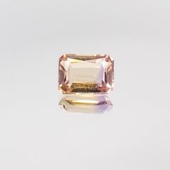 アメトリン(宝石名バイカラー・クォーツ/別名アメトリン)ボリビア産 1.26ct 識別済[231023882]7.6x5.6mm前後