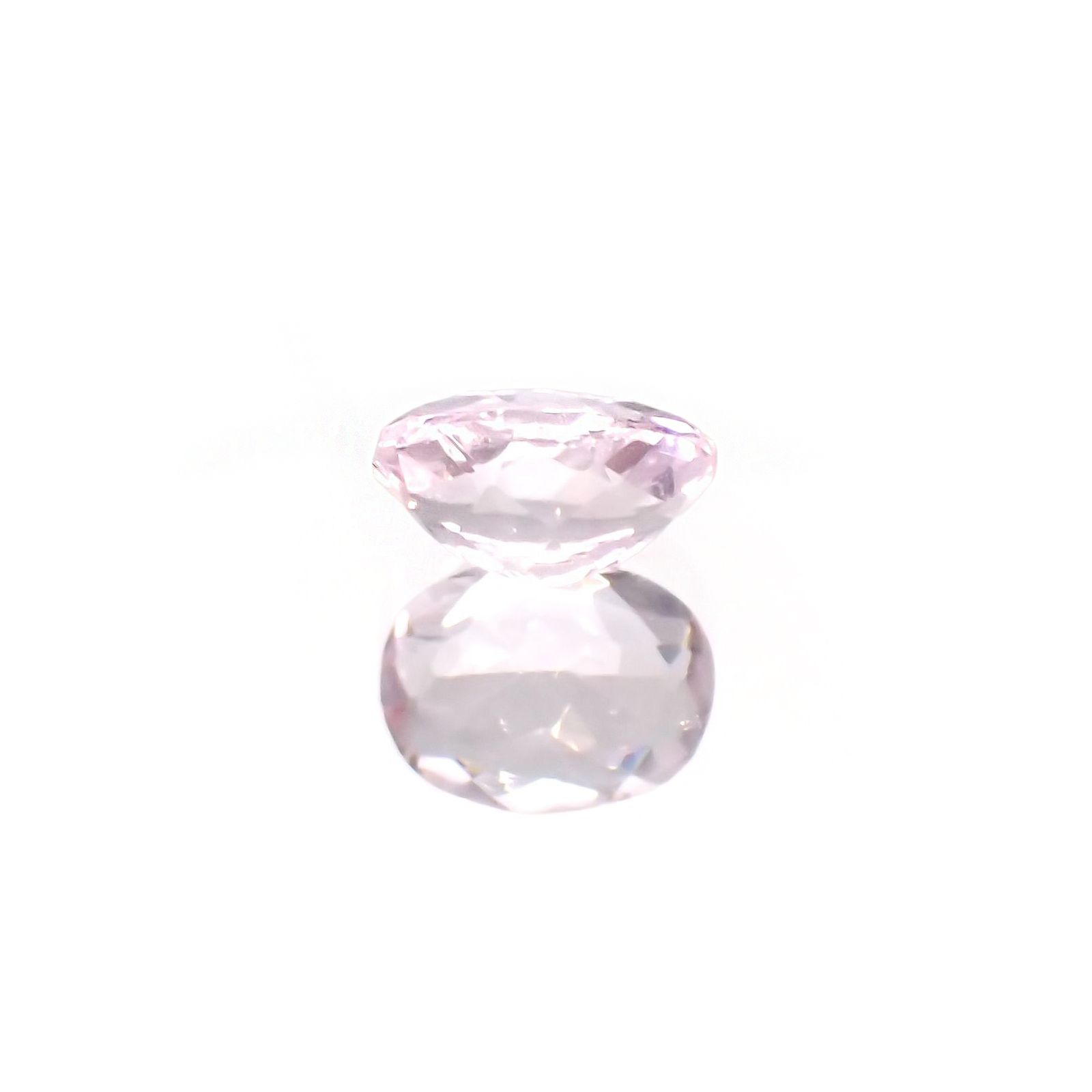 ピンクフローライト(宝石名フルオライト)ブラジル産 識別済 1.44ct / 8x6.1mm前後 [220115133]