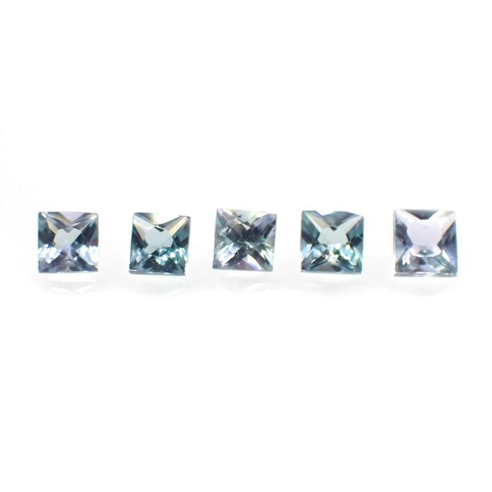 ◆ランダムセレクト-Limited edition-◆<先着15個>◇プリンセスカット◇ブルーグリーンコーネルピン タンザニア産 約0.050-0.066ct[230823218]2x2mm前後