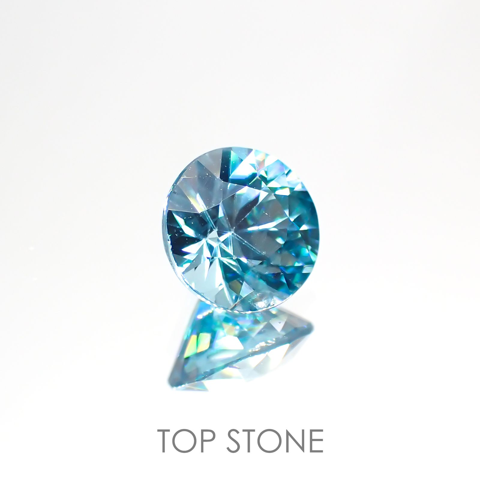 ブルージルコン(宝石名ジルコン) カンボジア産 1.90ct 識別済[20063293]7.1×7.1mm前後