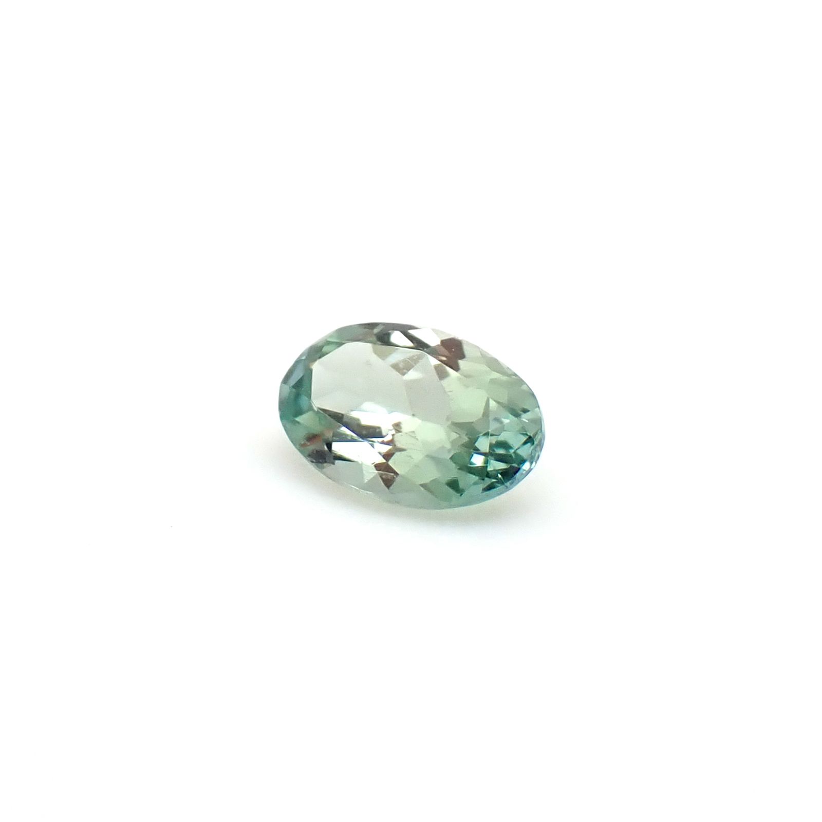 グリーンゾイサイト(宝石名ゾイサイト)タンザニア産 識別済 0.25ct / 5x3.2mm前後 [260932855]