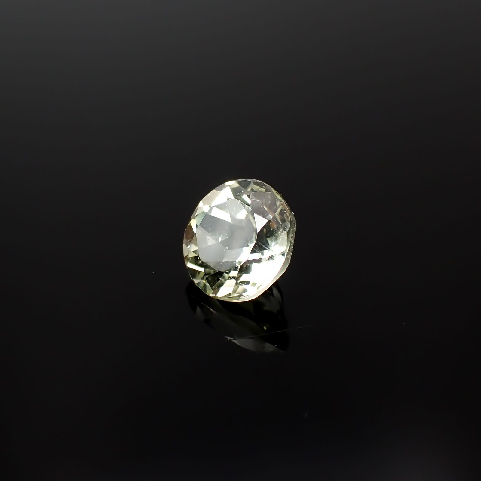 トリフェーン アフガニスタン/ブラジル産 2.35ct[240628447]8x8mm前後