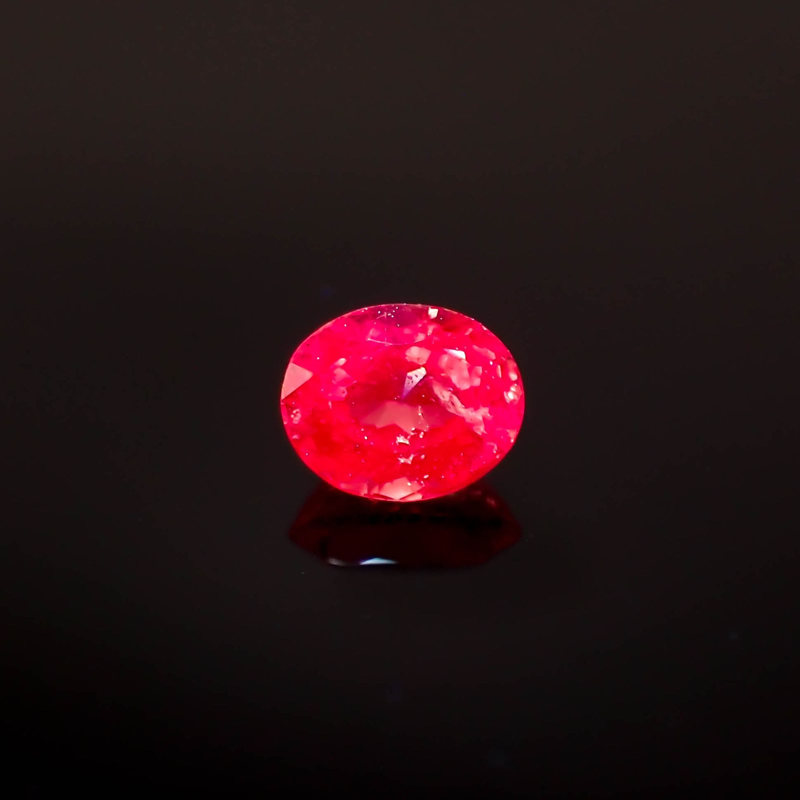 ピンクスピネル パパラチャカラー タンザニア産 0.17ct[230522128]3.5x2.8mm前後