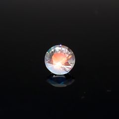 レインボームーンストーン マダガスカル産 0.80ct / 6.2x6.2mm前後 [260632384]