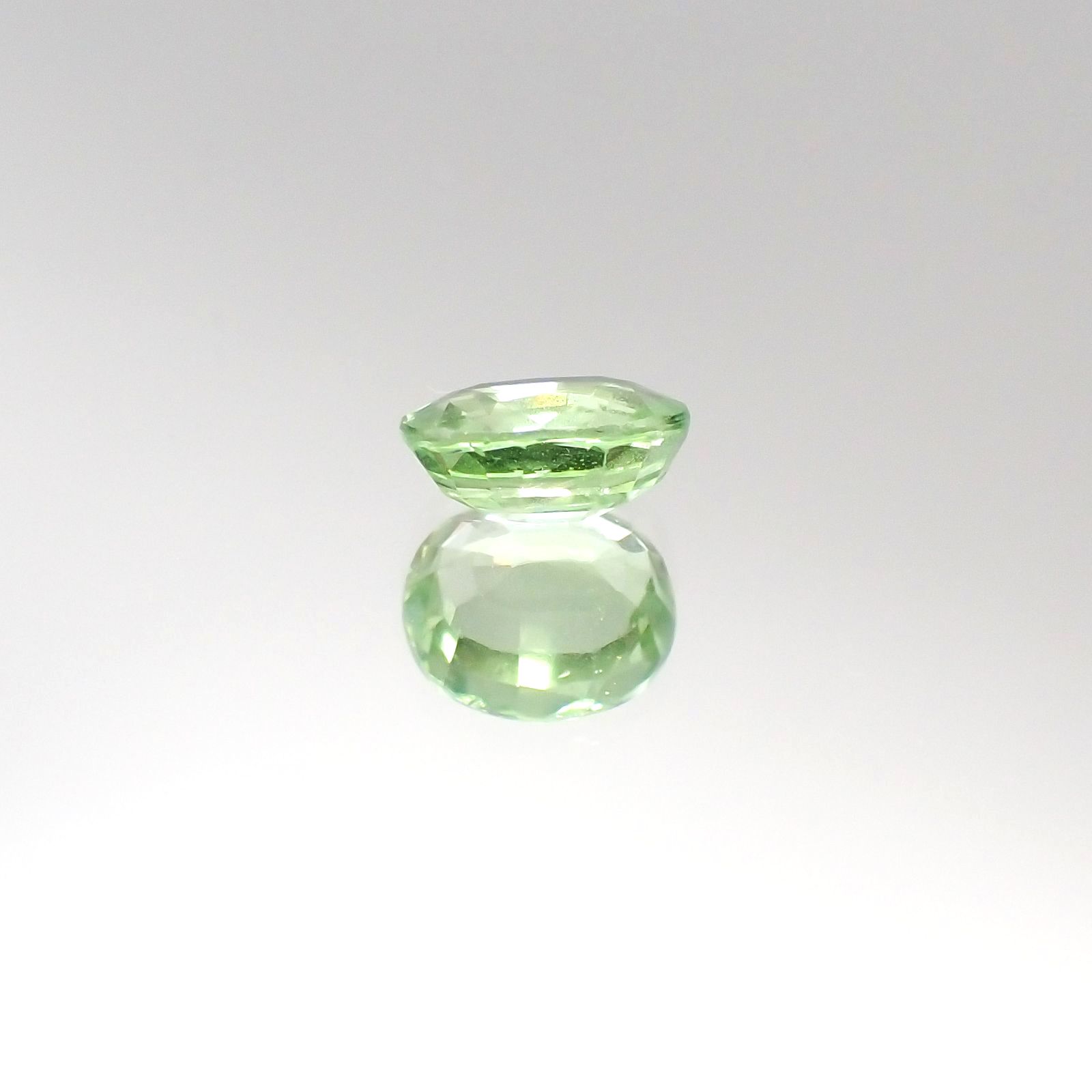 あずき　南牧村　グリーンガーネット（超宝石質！） グリーンガーネット 0.49ct No29934宝石ルースいしや