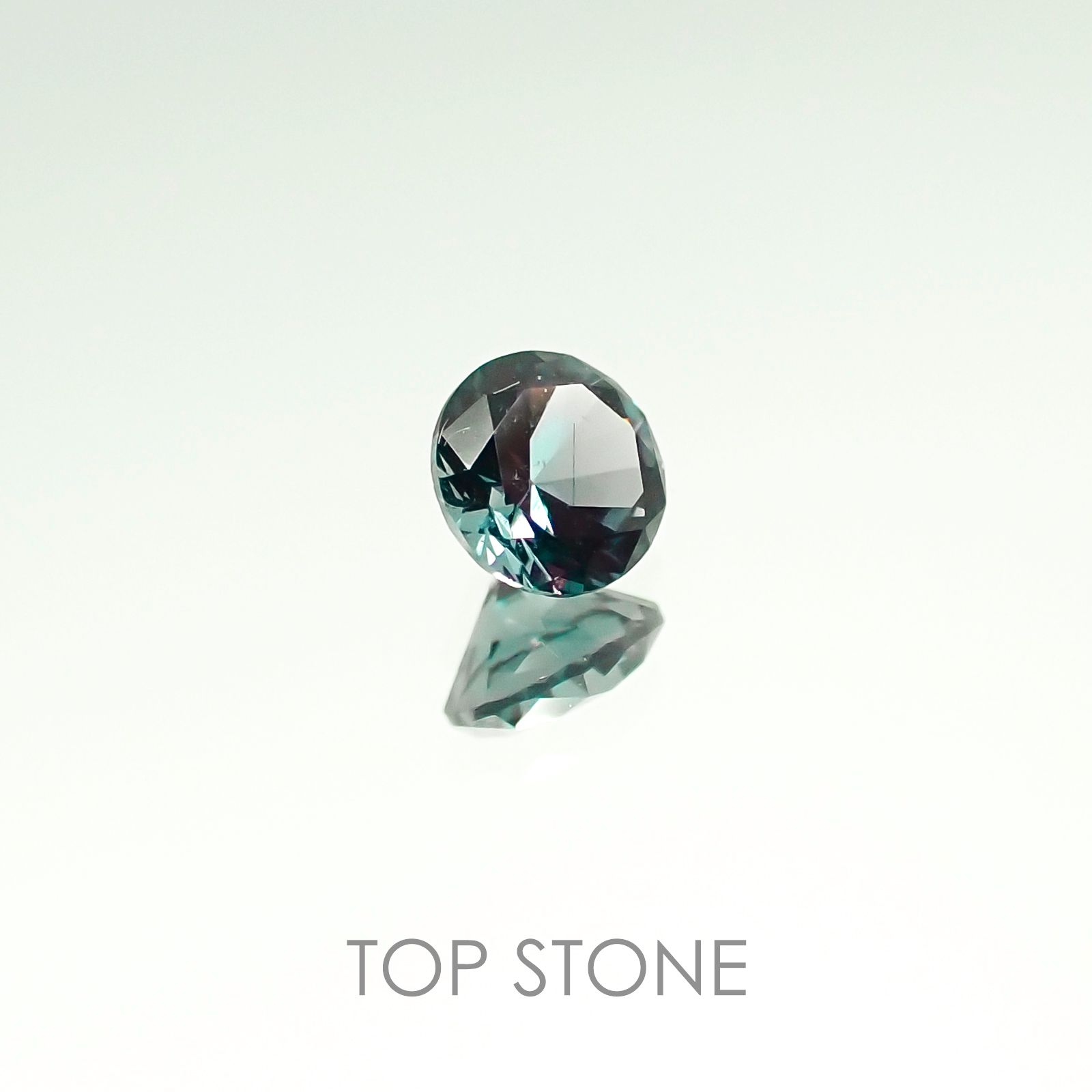 カラーチェンジガーネット(アレキタイプ) マダガスカル・ベキリー産 ルース 0.225ct[20106636]3.6×3.6mm前後