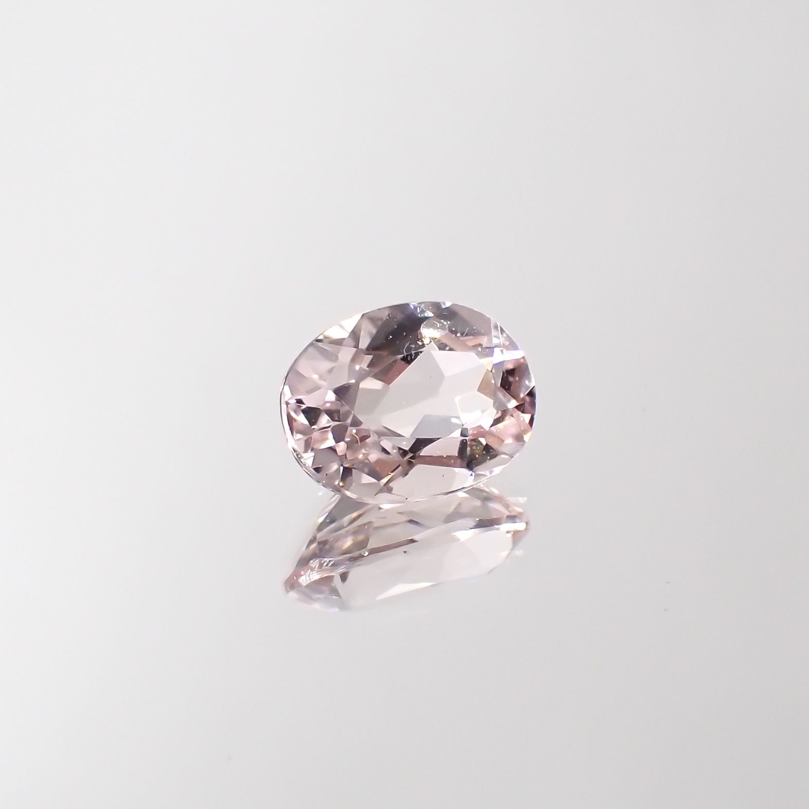 モルガナイト(宝石名モルガナイト)ナイジェリア産 1.20ct 識別済[230321162]8x6mm前後