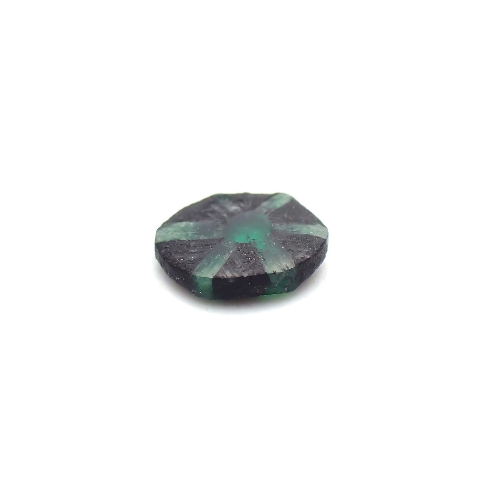 逆トラピッチェエメラルド(宝石名エメラルド)コロンビア産 識別済 0.23ct / 5x4.2mm前後 [260424415]