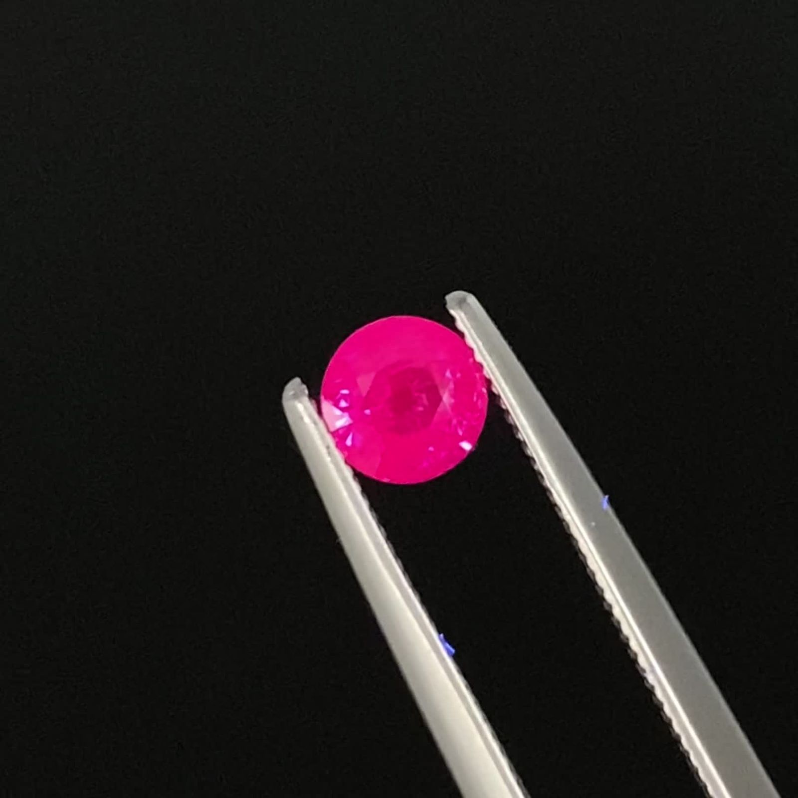 ルビー 非加熱 ビルマ産 0.49ct / 4.5x4.5mm前後 [240628052] | TOP