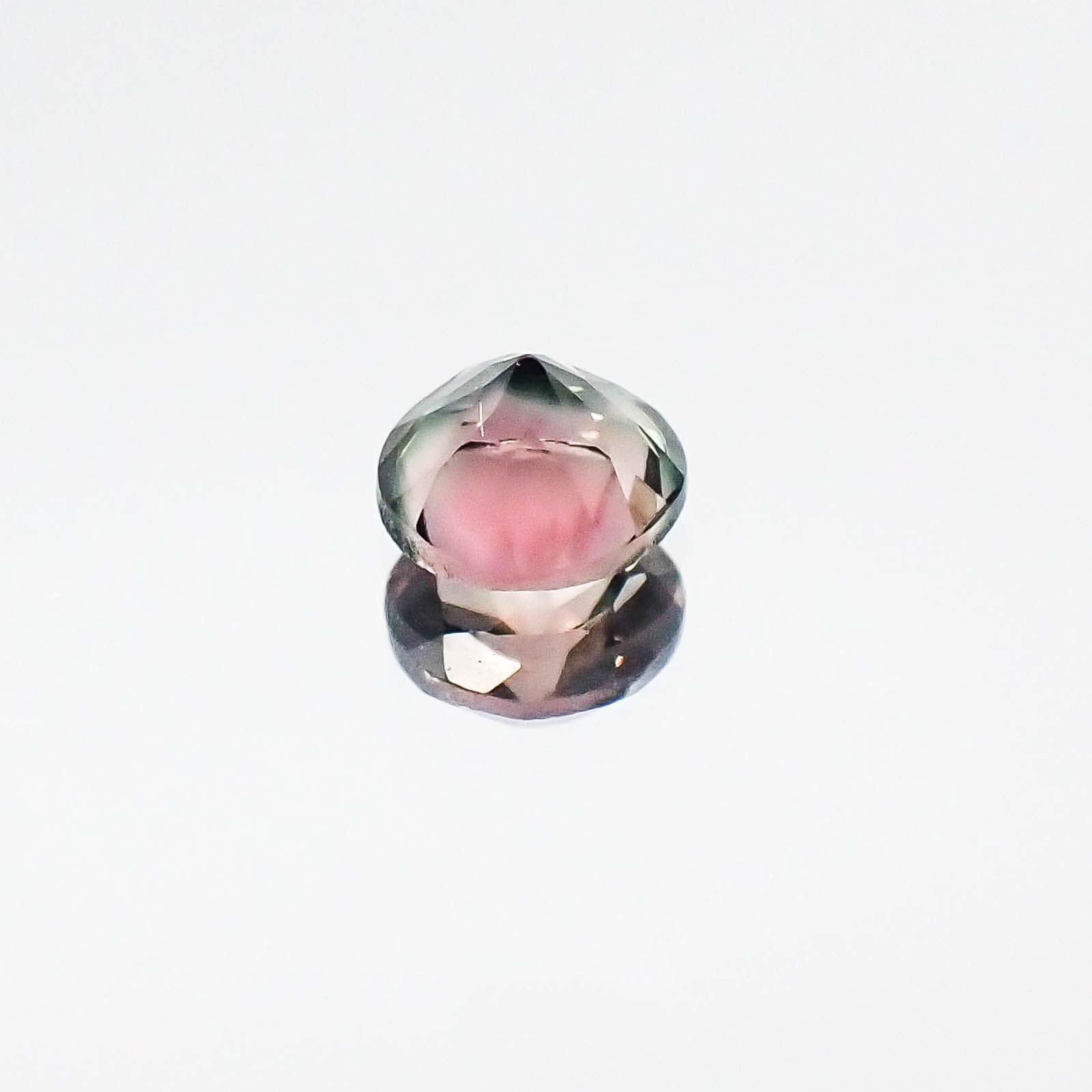 バイカラートルマリン(宝石名バイカラー・トルマリン)ブラジル産 0.36ct 識別済[231023865]4.4x4.4mm前後