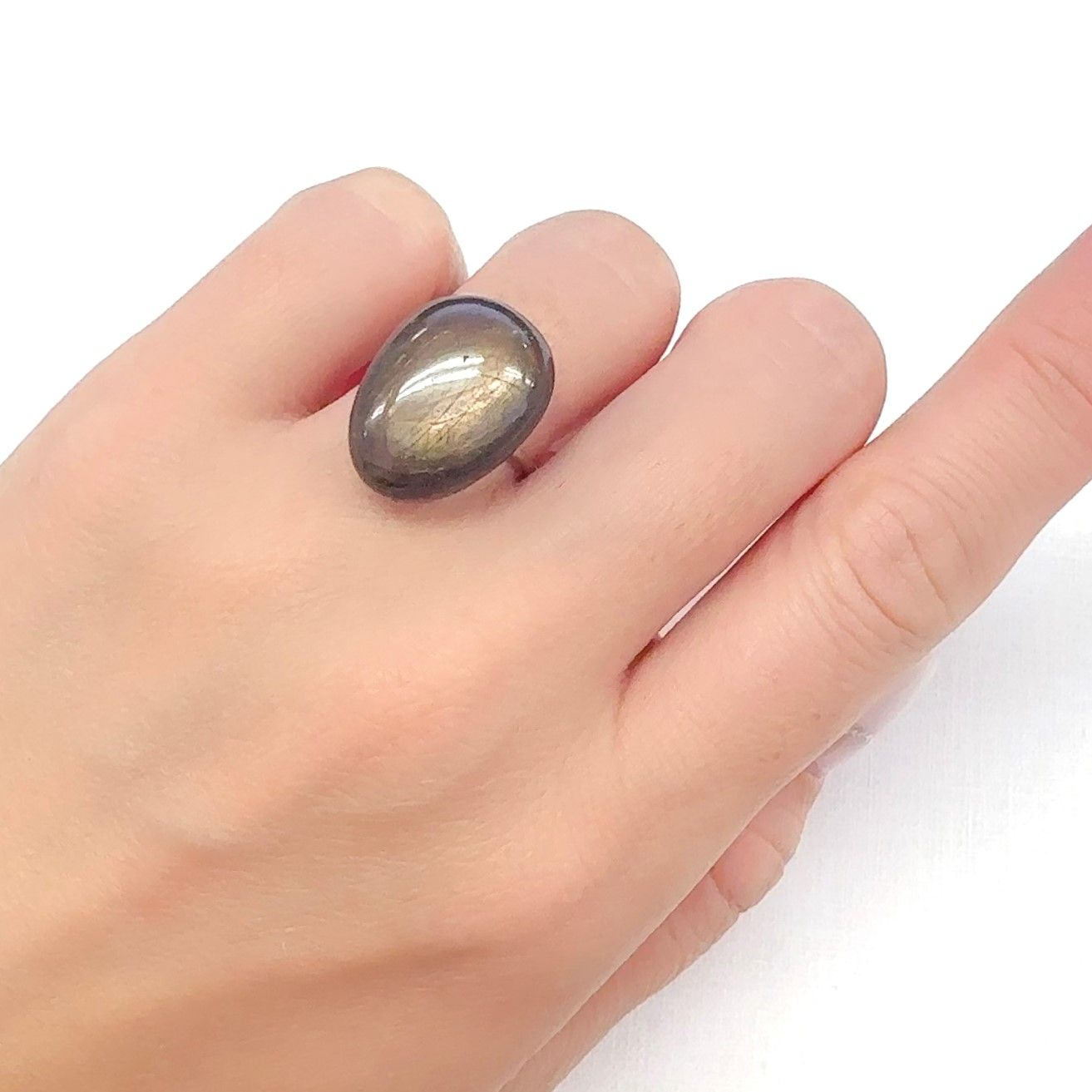 ◇フリーフォーム◇ゴールドシーンスターサファイア ケニア産 20.66ct[240527497]19.3x14.4mm前後