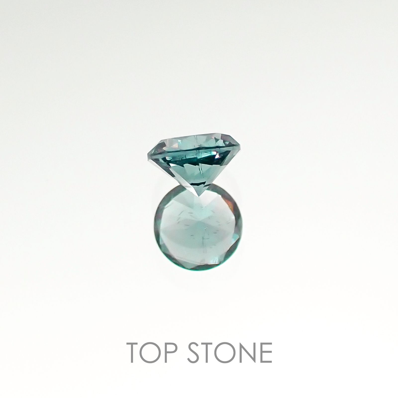 カラーチェンジガーネット(アレキタイプ) マダガスカル・ベキリー産 ルース 0.176ct[20106625]3.3×3.3mm前後