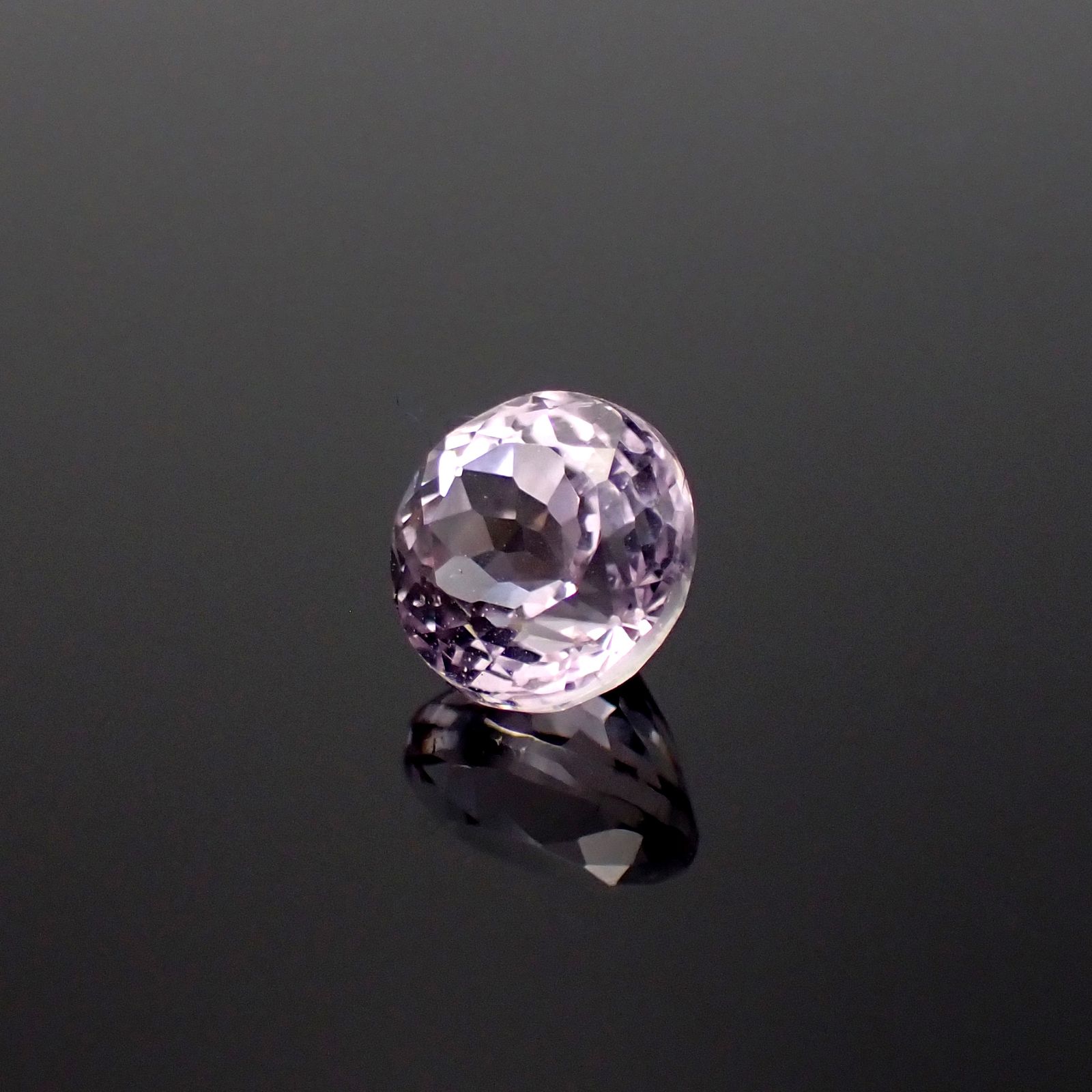 クンツァイト アフガニスタン産 1.13ct[231224773]6.1x6.1mm前後