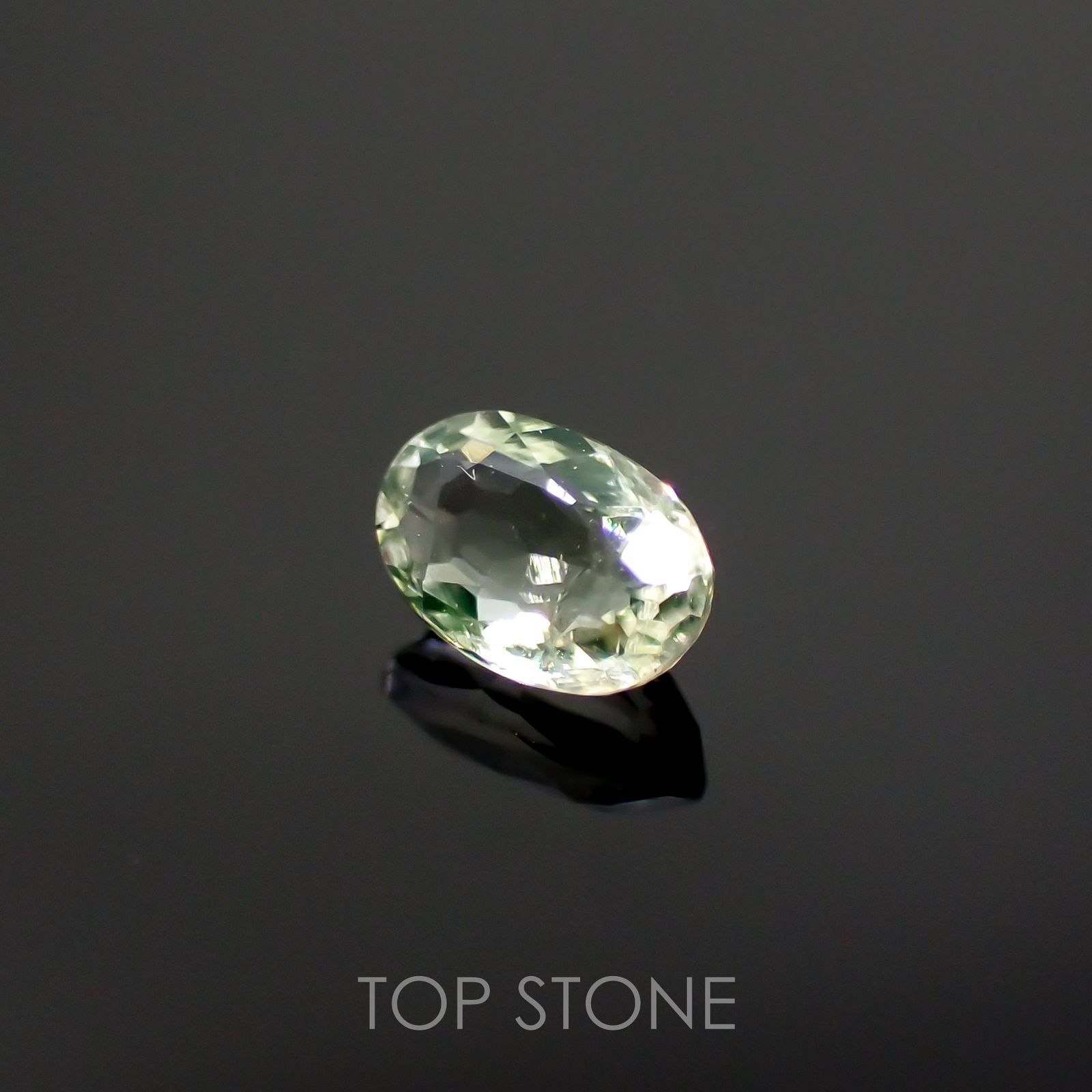 ハイアライトオパール(宝石名オパール) メキシコ産 0.182ct ソ付(彩珠)[210712054]4.7×3mm前後