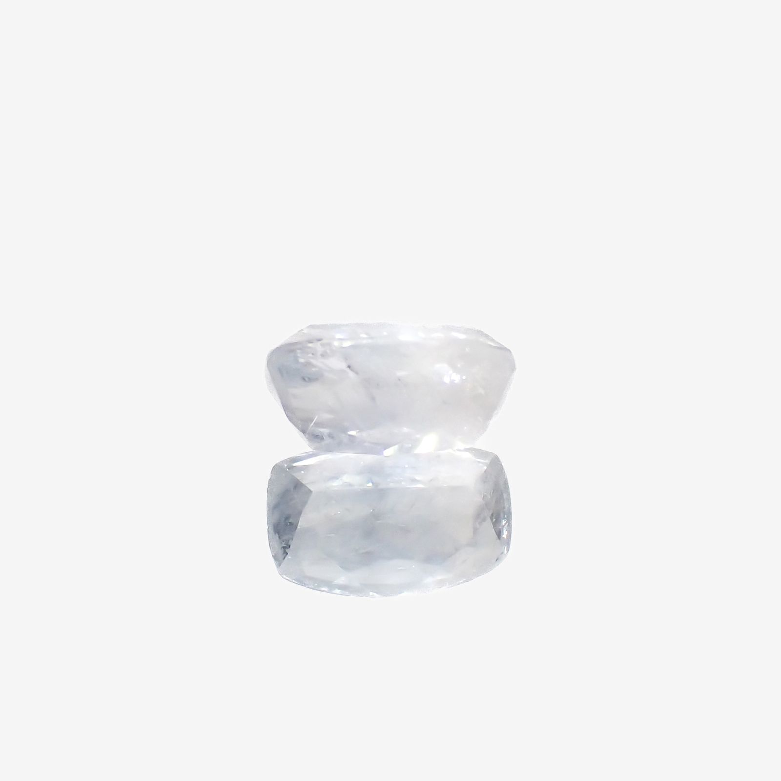 ユークレース(宝石名ユークレース)ブラジル産 0.999ct ソ付(彩珠)[231124256]7.4x4.8mm前後