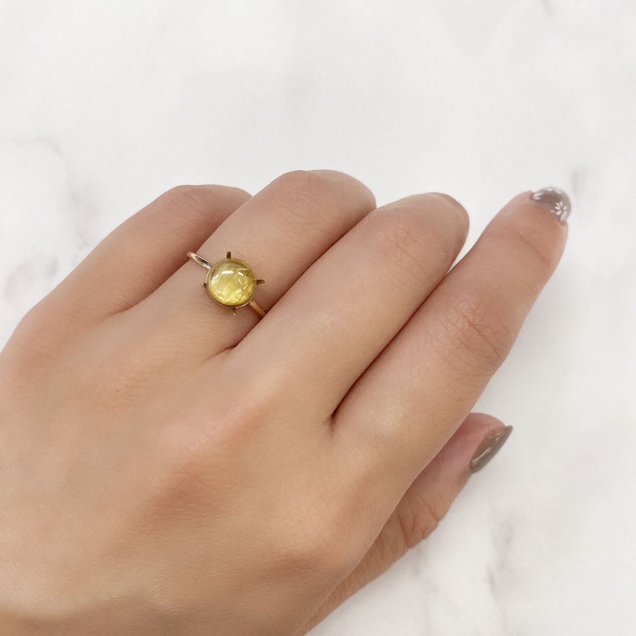 ルチルクォーツ(宝石名ルチルレイテッド・クォーツ) ブラジル産 2.21ct 識別済[210913303]7.4×7.4mm前後