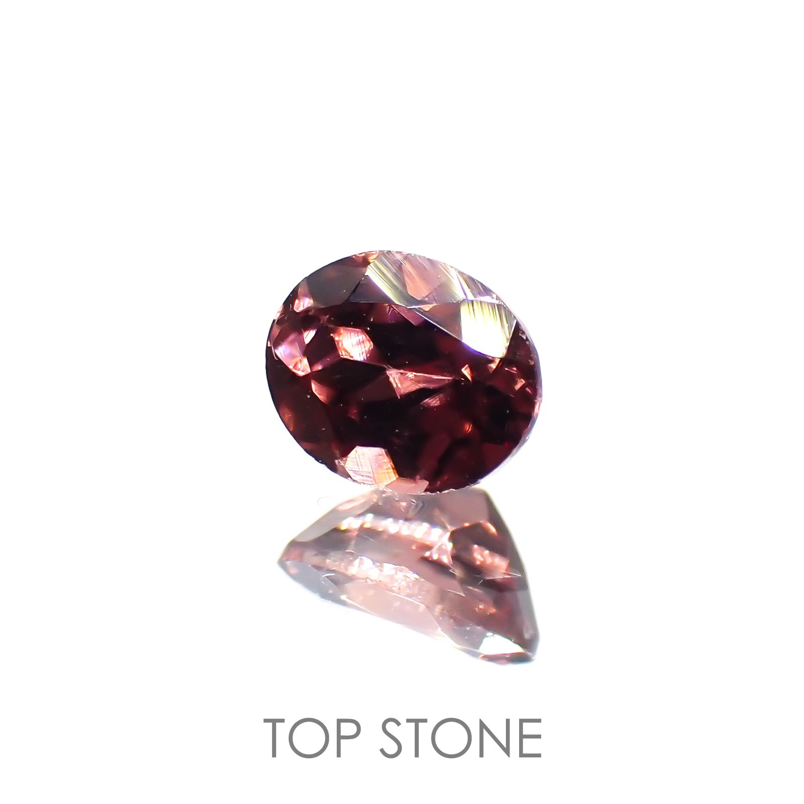ピンクジルコン(宝石名ジルコン) スリランカ/カンボジア産/ 0.62ct 識別済[21069799]5.2×4.1mm前後