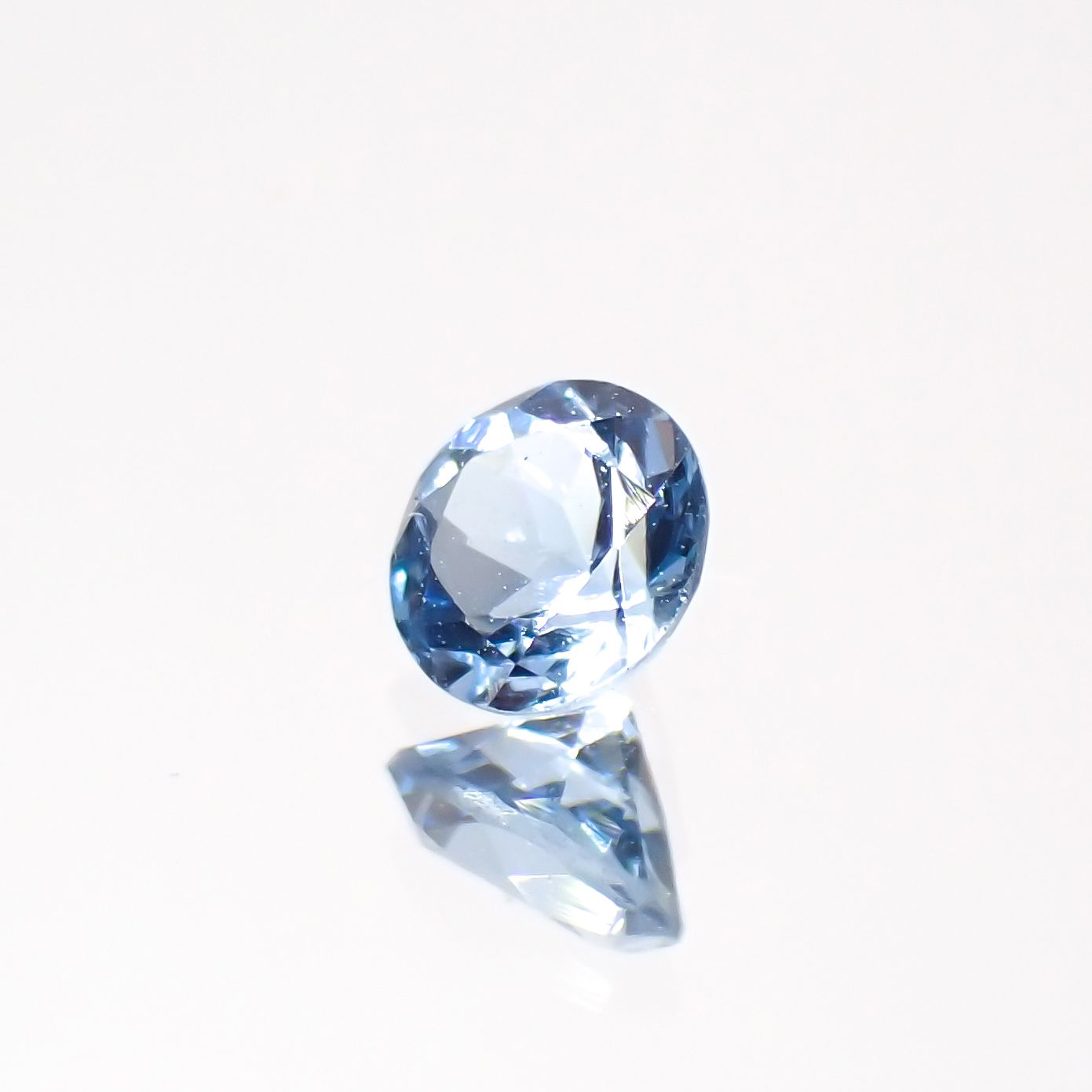 サンタマリアアクアマリン(宝石名アクアマリン)ブラジル産 0.17ct 識別済[230421850]3.6x3.5mm前後
