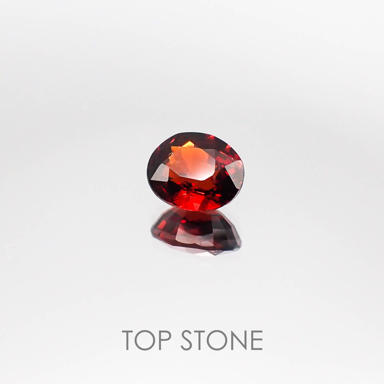 アルマンディンスペサルティンガーネット(宝石名アルマンディン スペサルティン・ガーネット) マダガスカル産 1.83ct 識別済[20073707]7.5×6.5mm前後