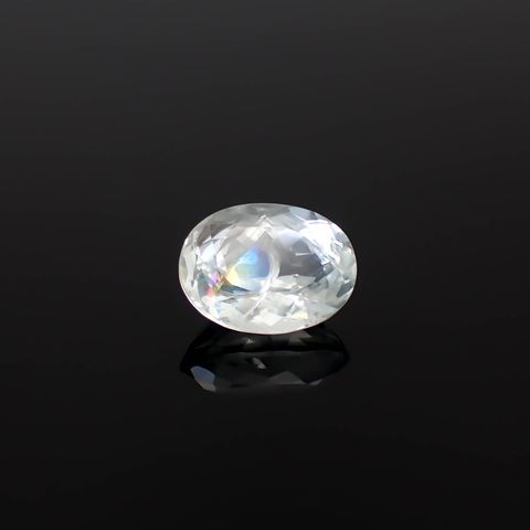 レインボーアクアマリン ブラジル産 3.81ct [250330147]11.5x8.6mm前後