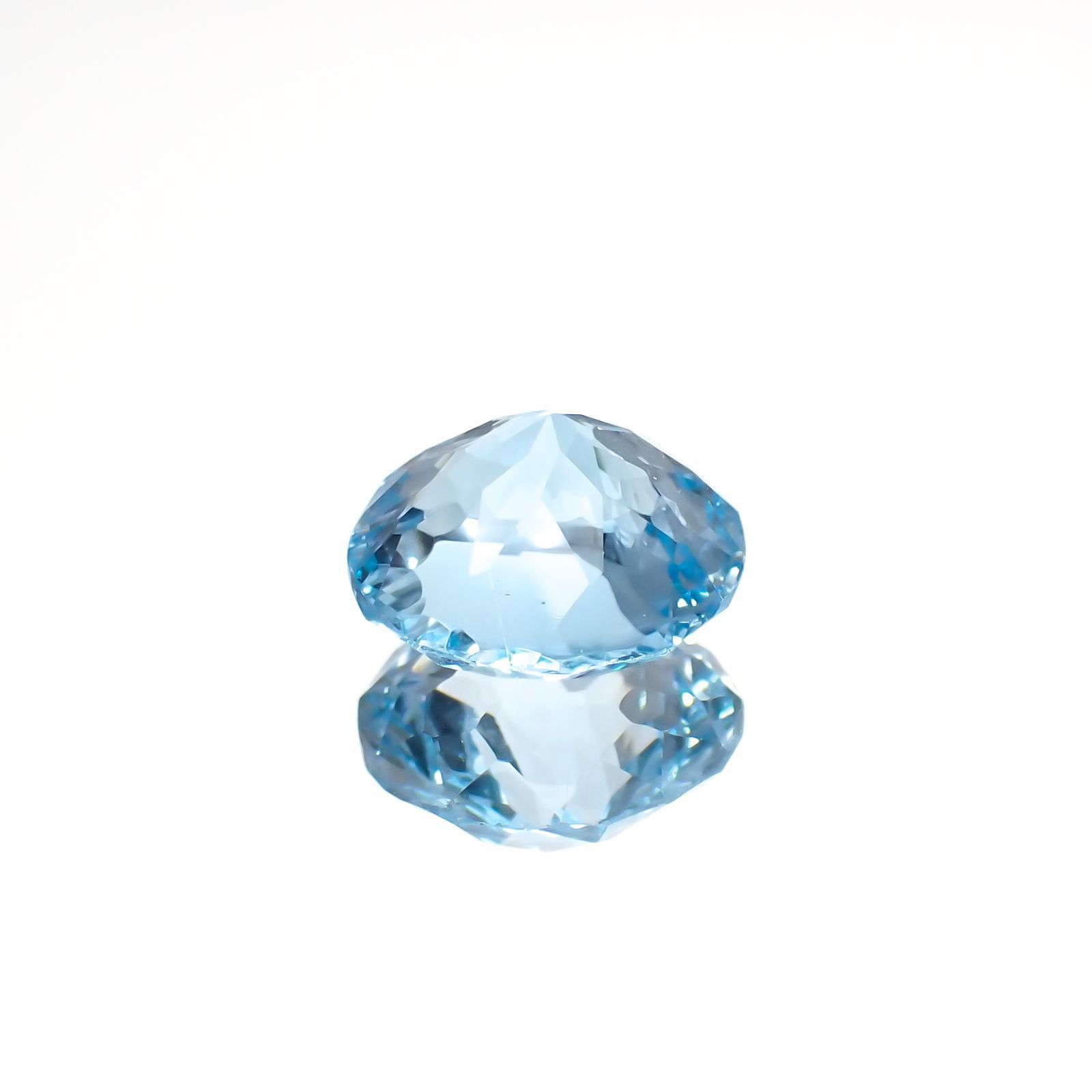 ◇カスタムカット◇ブルートパーズ ブラジル産 4.13ct[221219327]10x10mm前後