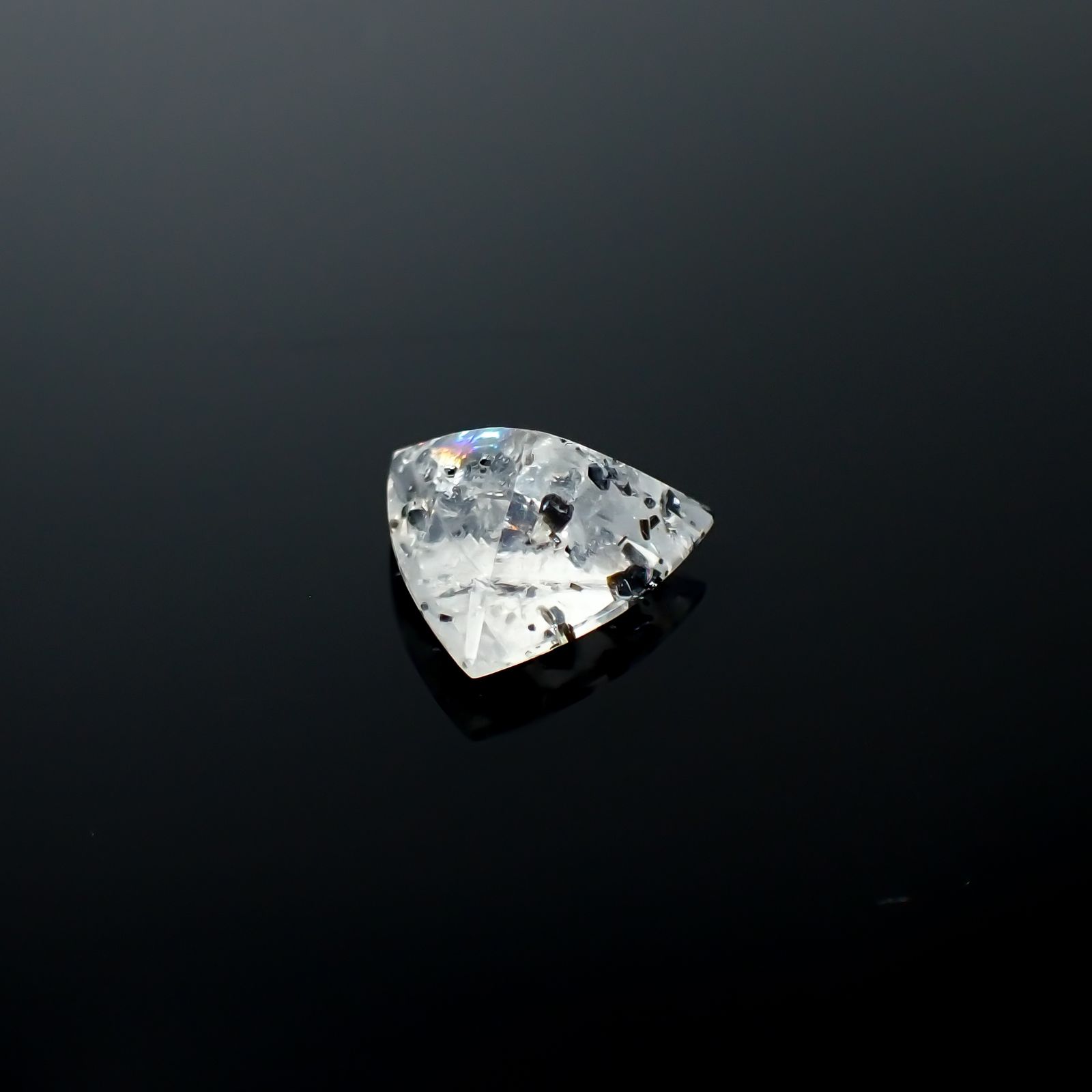 ジャガークォーツ タンザニア産 4.11ct[240427076]11.9x11.8mm前後