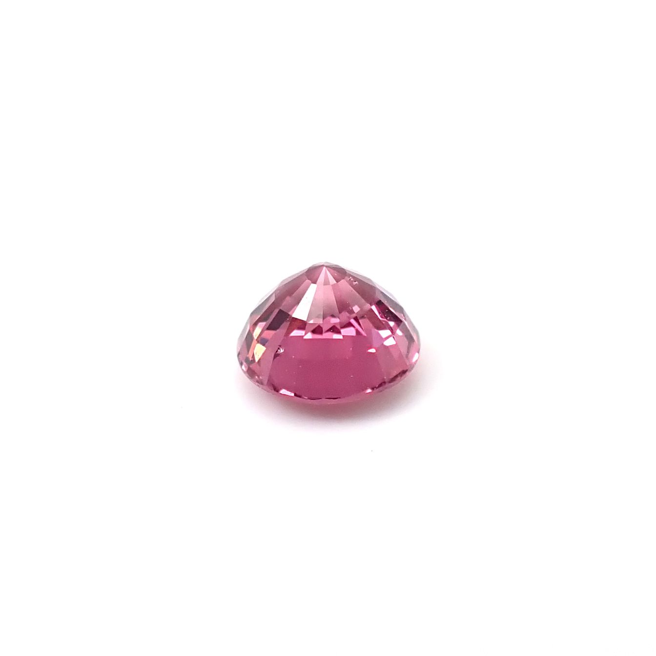 ロードライトガーネット(宝石名ロードライト・ガーネット)ブラジル産 識別済 0.75ct / 5.2x5.2mm前後 [251231415]