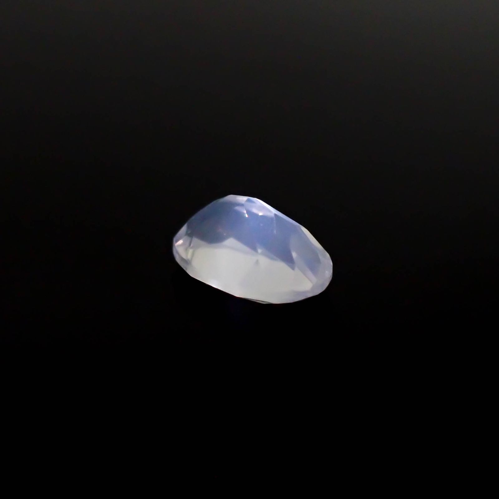 ムーンストーン(宝石名オーソクレース)インド/スリランカ産 0.71ct 識別済[240527738]7x4.9mm前後