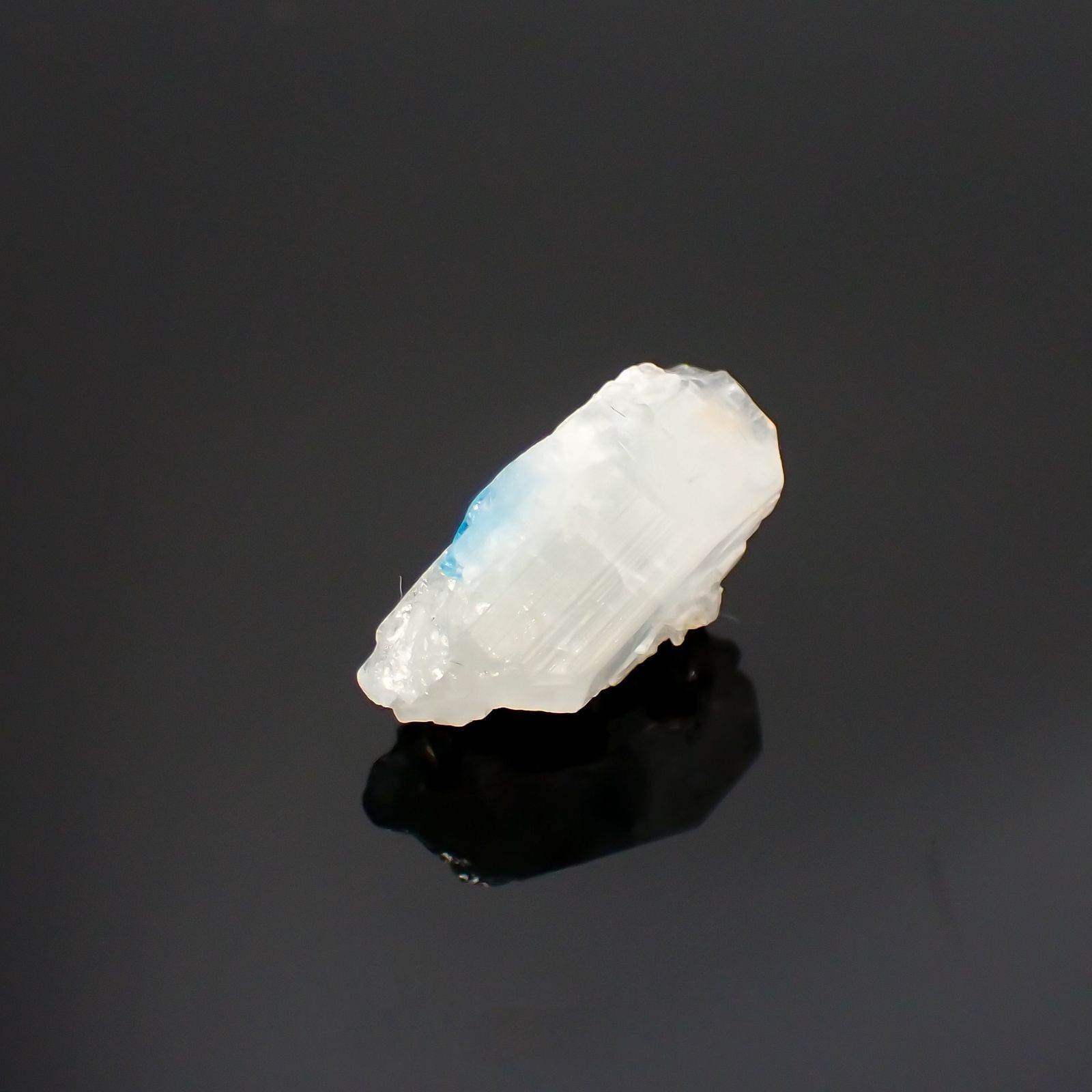 ユークレース 原石 ブラジル産 6.52ct[220115357]16x8.5mm前後