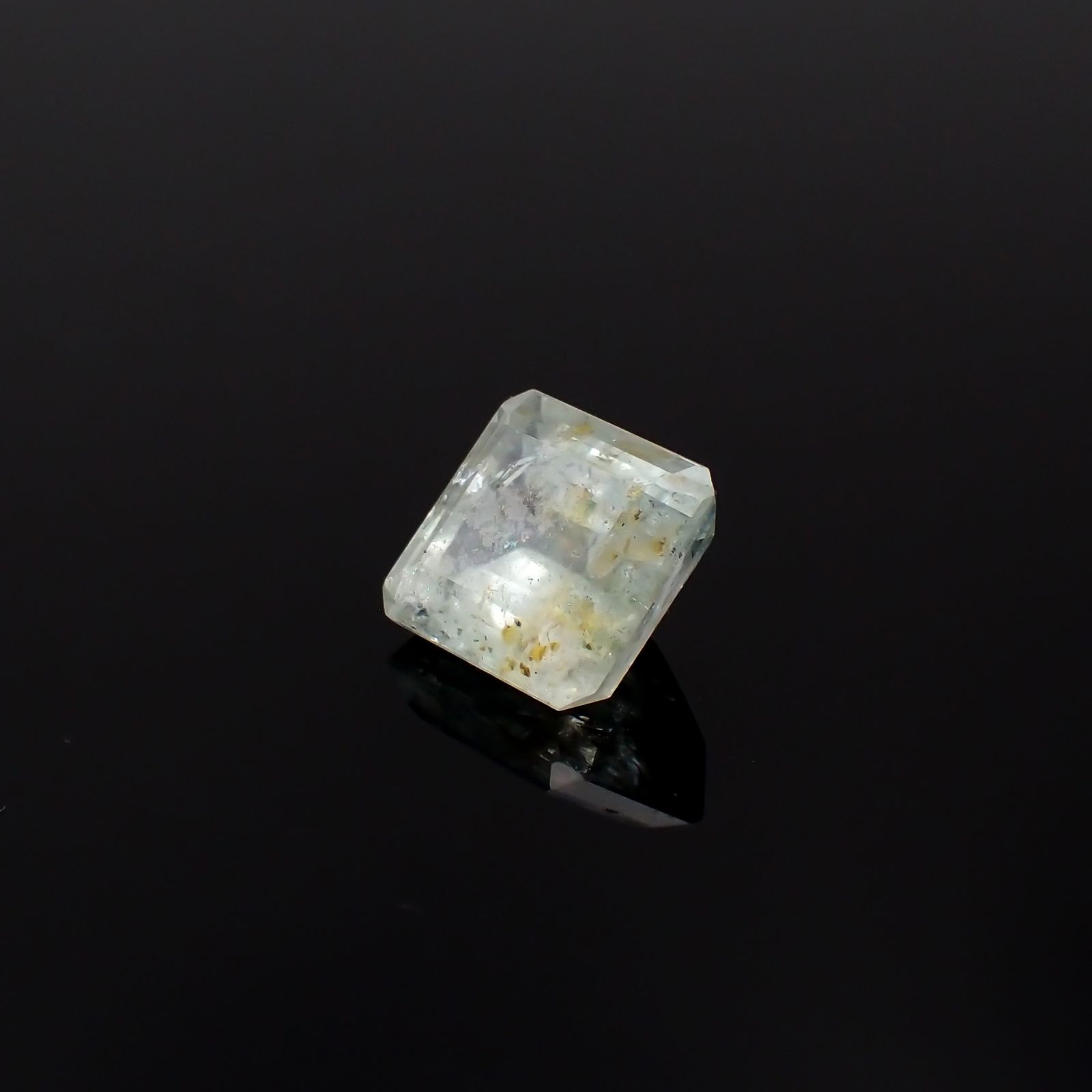 オーロラアクアマリン ブラジル産 5.32ct[231224676]10.4x10.1mm前後