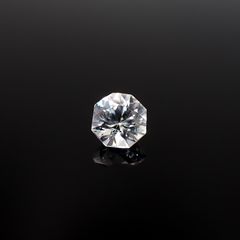 ◇オクタゴンカット◇カラーレスジルコン(宝石名ホワイト・ジルコン)スリランカ/カンボジア産 識別済 0.79ct / 4.9x4.8mm前後 [251231386]